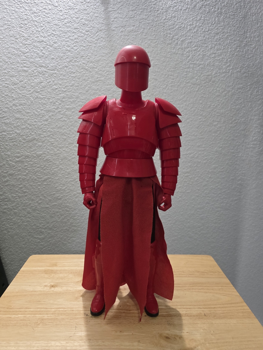 Jakks Pacific 18” Praetorian Guard Figure Star Wars The Last Jedi 2017 Red
